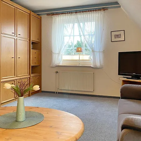 Manuela Og, Halligweg Daire *